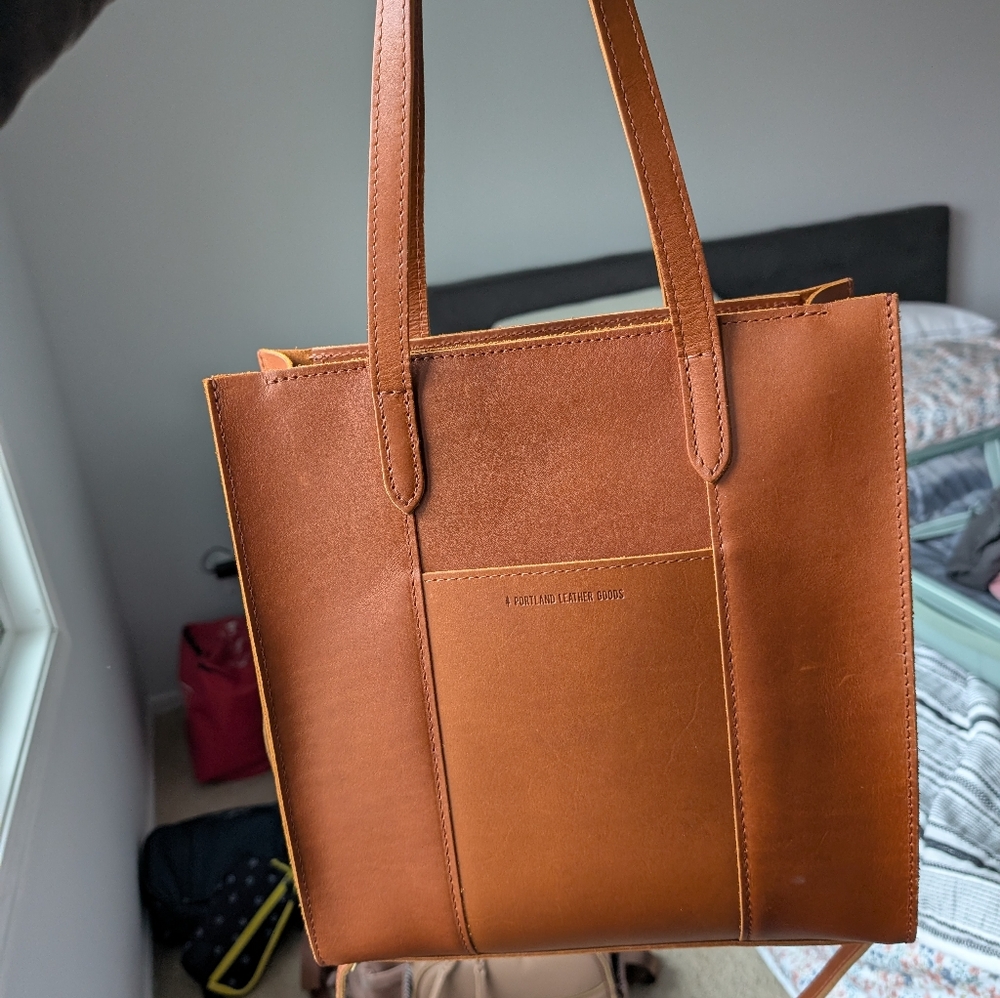 Portland Leather Large Lola Zipper Crossbody in Honey
